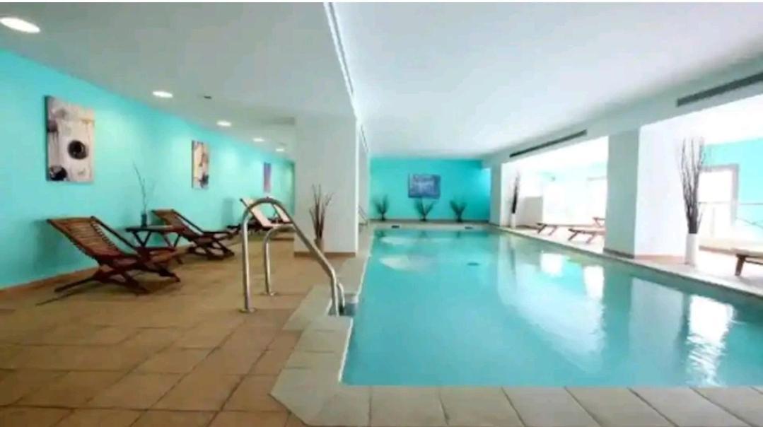 Апартаменты Elegante Alojamiento Con Piscina A 200 M Del Mar. Бенальмадена Экстерьер фото